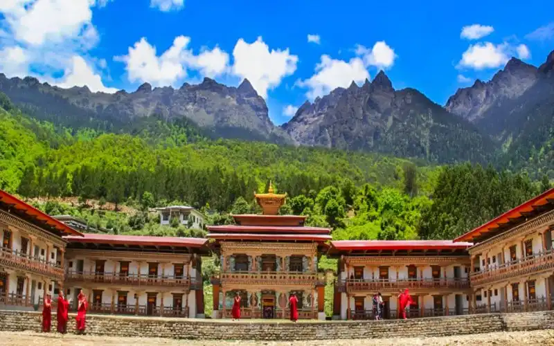 Mystical Bhutan – From Gateway to the Clouds